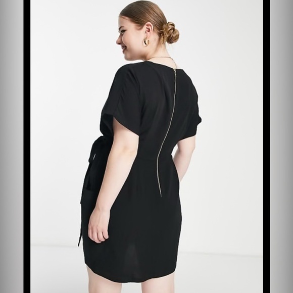ASOS Closet London gathered tulip mini dress in black plus size 24 - Picture 2 of 8